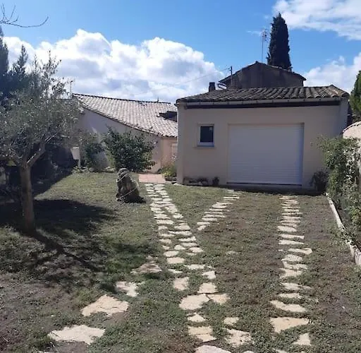 Holiday home Le Logis Du Moulin Avec Jacuzzi, A 800m De La Cite Medievale *